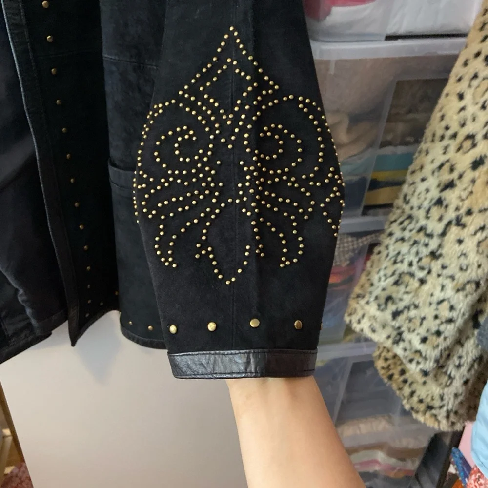 Vintage Suede Studded Jacket - Picture 6 of 6